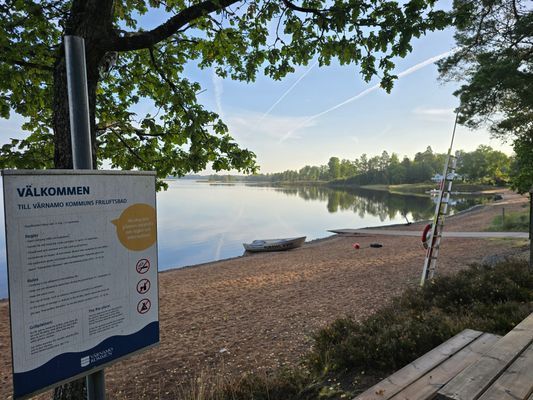 Mycket vackert läge vid Årån/Furen - Bild 37