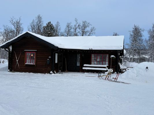 Nyrenoverad fjällstuga i hjärtat av Bruksvallarna