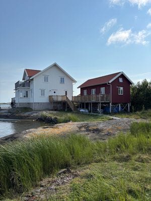 Fräsch liten stuga Härmanö Gullholmen - Bild 2