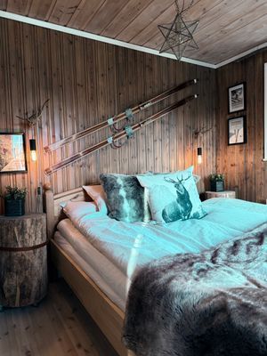 Sovrum 1 m dubbelsäng 160 cm