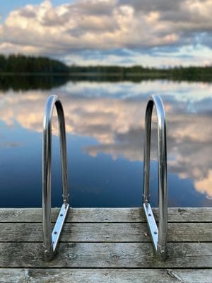 Vackert sjöläge - egen park, strand, brygga & båt - Bild 7
