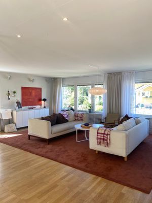 Rymlig familjevilla i lugnt och naturnära läge - Bild 2