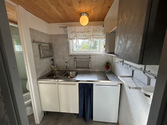 Luftig minivilla och smart planerad attefallare - Bild 17