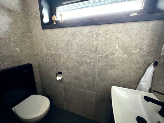 WC på övervåningen.