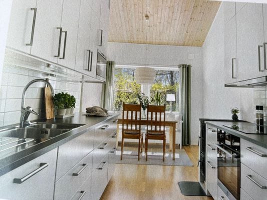 Två stugor 65 + 44 m2 på stor tomt i Gnisvärd - Bild 3