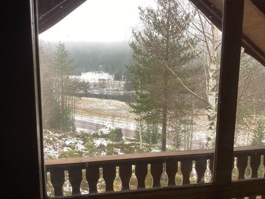 Älvutsikt Sälen, rustik brun stuga - Bild 3