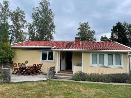 Charmigt Villa bredvid sjön Örlen - Bild 2
