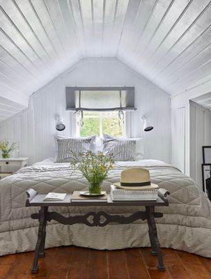 Sovrum med dubbelsäng