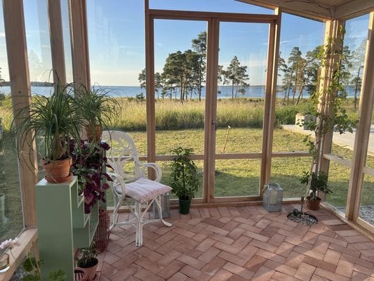 Havsnära arkitektritad villa - Bild 9