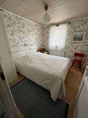 Fräsch stuga i Röra på norra Tjörn - Bild 5