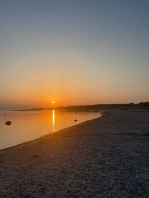 Stuga med havsutsikt – 100 m till stranden - Bild 35