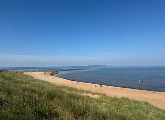 Charmig sommaridyll nära sandstrand i Vejbystrand - Bild 2