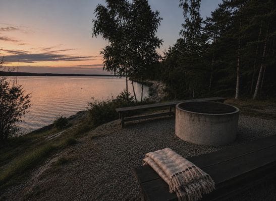 Havsnära skärgårdshus med stor 360° solterrass - Bild 19
