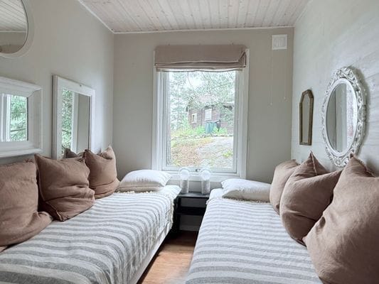 Havsnära skärgårdshus med stor 360° solterrass - Bild 9