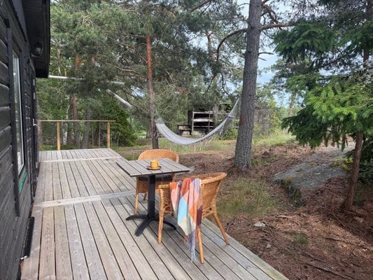 Havsnära skärgårdshus med stor 360° solterrass - Bild 29