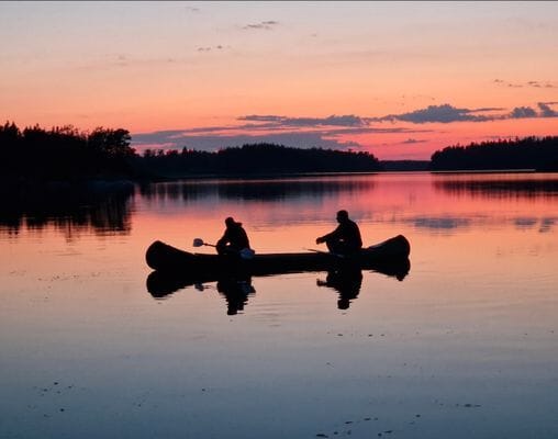 Stuga vid sjökanten - Bild 4