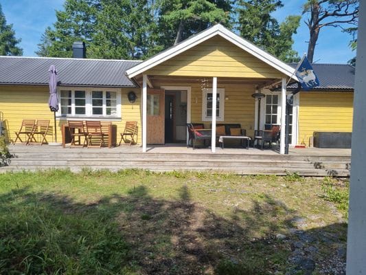 Charmig strandnära stuga i Grynge, Gammelgarn
