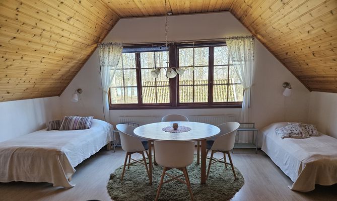 Stuga med fiske och bad vid sjö - Bild 8