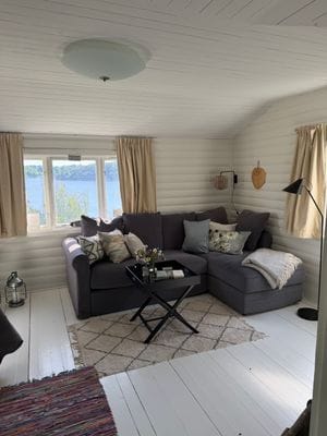 Stuga med unikt sjöläge i Stocksund - Bild 10