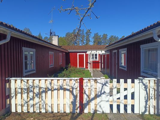 Ett genuint hus med hjärta, nära sjön & kanot - Bild 3