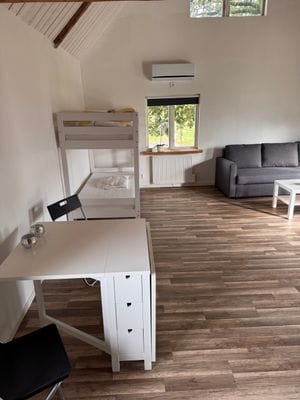 Stuga på hästgård - Bild 6