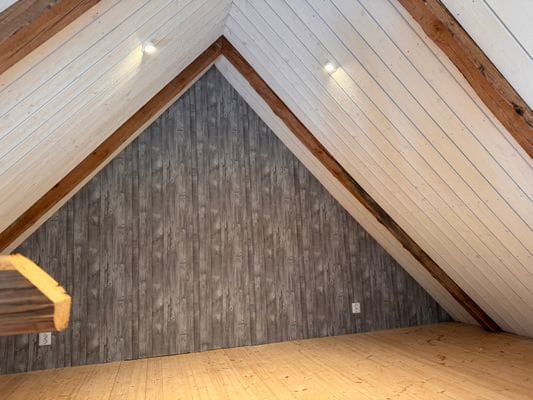 Stuga på hästgård - Bild 2