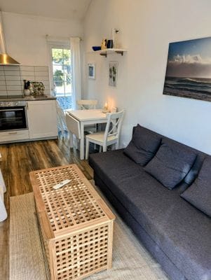 Tiny house byggt 2018 200 m till strand m Netflix - Bild 7