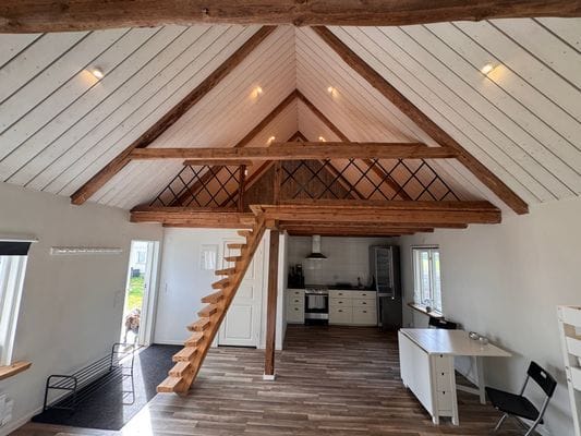 Stuga på hästgård