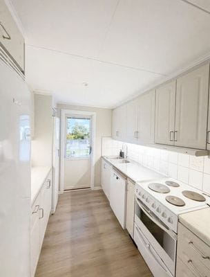 Ljust 80 kvm hus i Träslövsläge. 2 sovrum, bäddsof - Bild 6