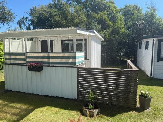 Mysig stuga med toppläge vid Skrea strand - Bild 10