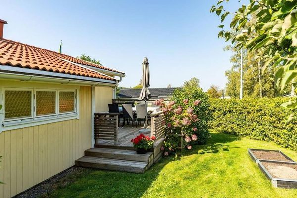 Charmigt Villa bredvid sjön Örlen - Bild 3