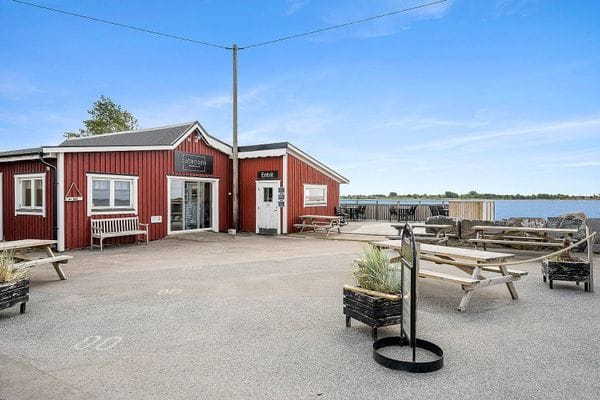 Sjöboden restaurang i Garpahamnen - öppet sommartid.