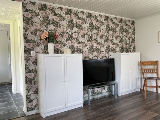 Modern stuga åretrunt boende nära sjö och golfbana - Bild 16