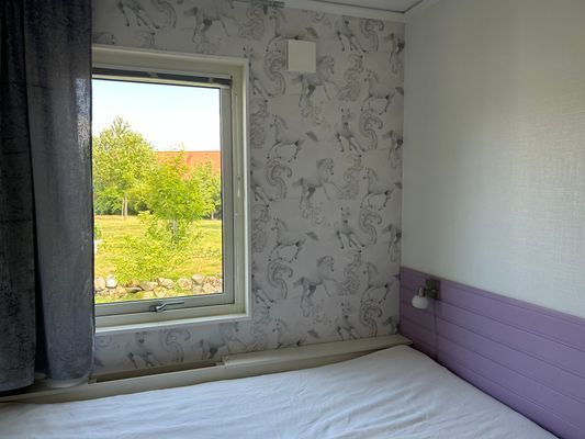 Luftig minivilla och smart planerad attefallare - Bild 7