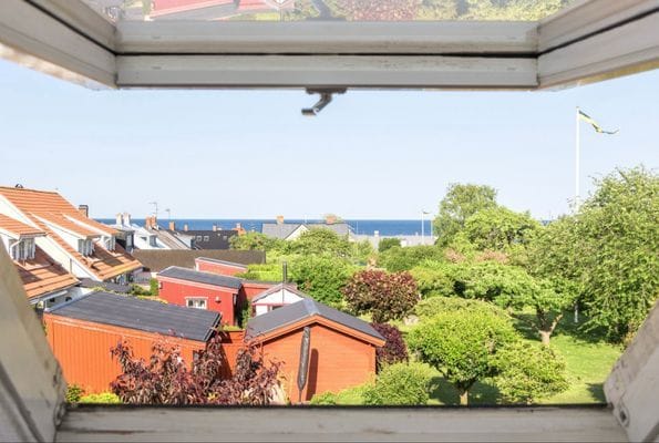 Charmigt radhus vid havet i idylliska Brantevik, Ö - Bild 11