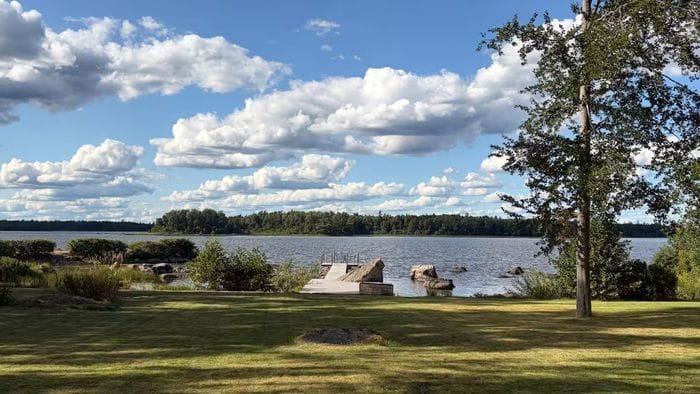 Nybyggd sjöstuga med fantastisk utsikt - Bild 5