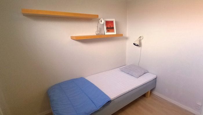 Sovrum 2 (90cm säng)