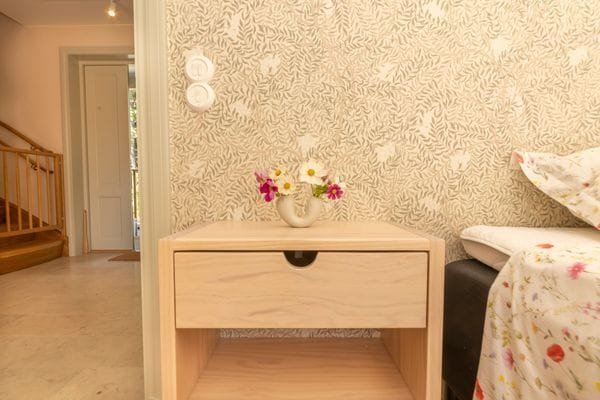 Nybyggt skärgårdshus, privat brygga och sandstrand - Bild 12