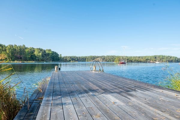 Nybyggt skärgårdshus, privat brygga och sandstrand - Bild 46