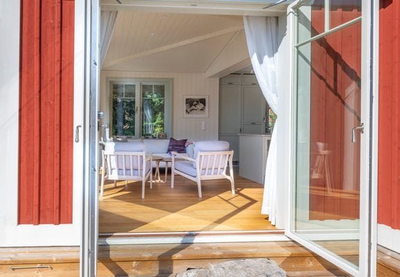 Nybyggt skärgårdshus, privat brygga och sandstrand - Bild 21