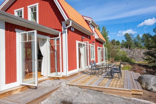 Nybyggt skärgårdshus, privat brygga och sandstrand - Bild 40