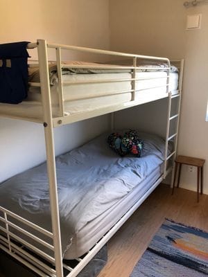 Vackert boende vid skogsranden - Bild 20