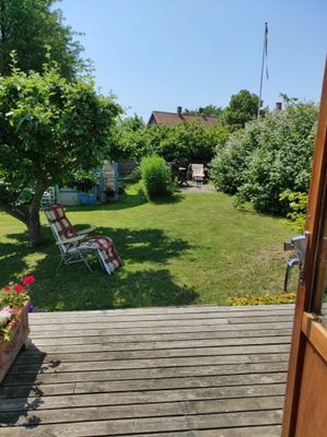 Sommarstuga med trädgård. Fiske i närheten - Bild 4