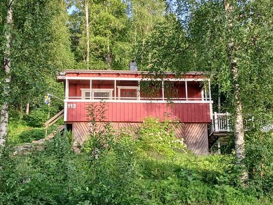 Stuga mitt på Höga Kusten med egen brygga och båt - Bild 2