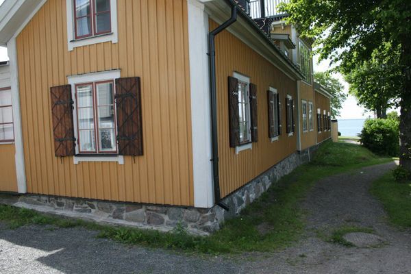 Äldre havsnära hus i Öregrund - Bild 18