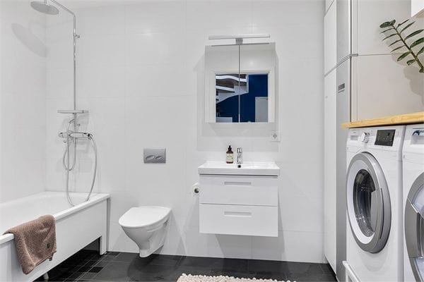 Hus i slottsmiljö - Bild 13