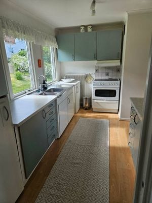 Hus i Ellös med havsutsikt - Bild 4