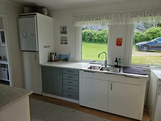 Hus i Ellös med havsutsikt - Bild 7