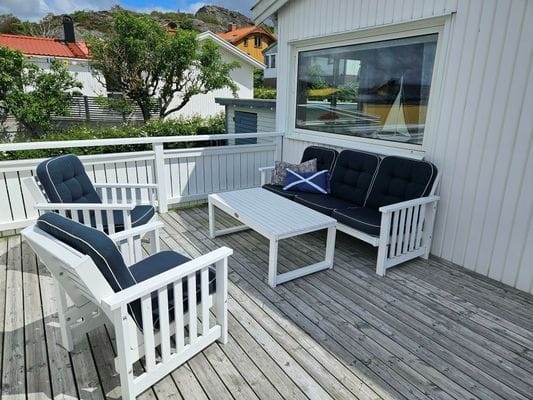 Hus i Ellös med havsutsikt - Bild 11