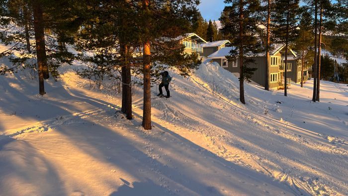 Bekvämt läge vid skidväg med Ski-In till trappan och 25 meter upp till Ski-Out!